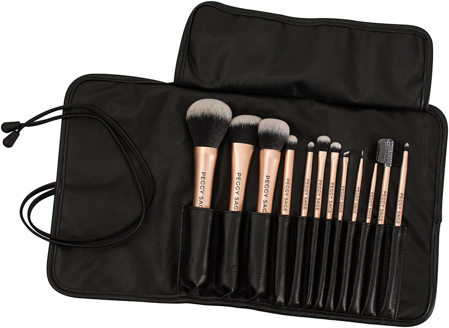 Set of 12 make-up brushes